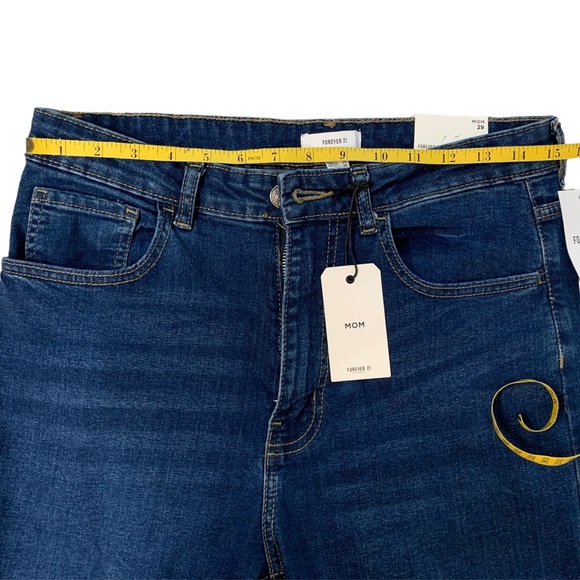High-Rise,  Relaxed fit, Tapered leg Mom Skinny Jeans Forever 21 size 29 (blue) - Picture 3 of 12